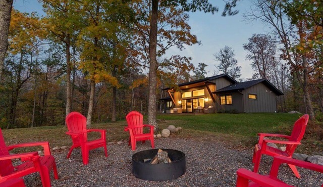 Luxury Lakefront Villa - Private Beach & Dock