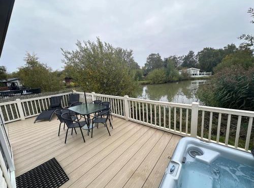 Luxury Lakeside Lodge L2 with Hot tub situated at Tattershall Lakes Country Park