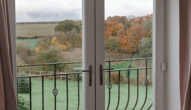 Luxury Langtoft Stud - Sleeps 10