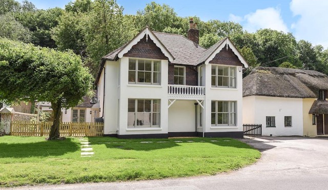 Luxury Large Five Bedroom Family House Sleeps 10