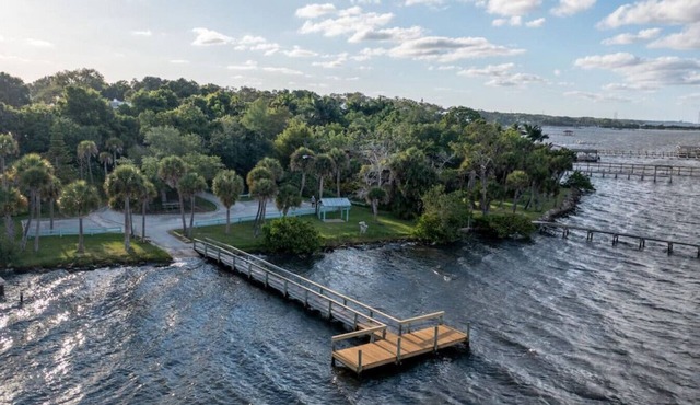Luxury Large Group 5BR/3BA Oasis
