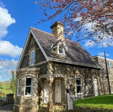 Luxury Large Group Accommodation with Hot Tub