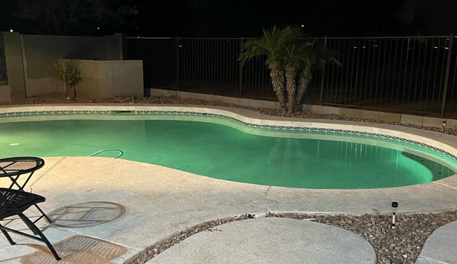 LUXURY & LAVISHLY With nice size Pool . home away from HOME !