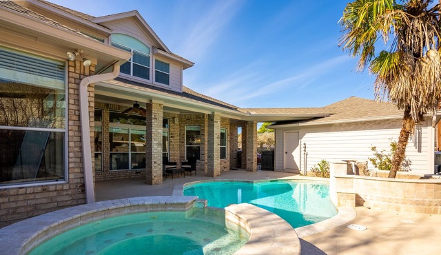 Luxury Leisure Spacious/Pool/Golf Course/Central
