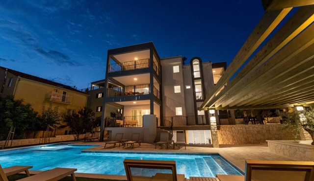 Luxury Living at Horizon Retreat