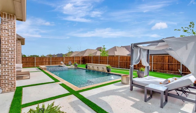 LUXURY LIVING IN ARGYLE-4 BED/5 BATH W/MEDIA RM, OFFICE & POOL