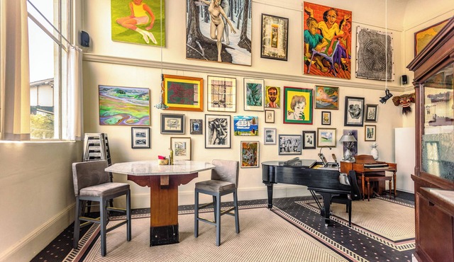 Luxury Living in Historic Bank: Haven of Art&Music