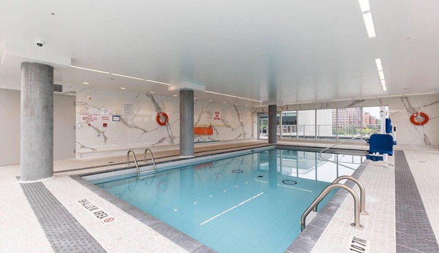 Luxury Living, Little ItalynFANTASTIC VIEW of the Gatineau Hills and the city