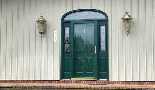 Luxury living on the farm in town. Bring on the peace and quiet get spoiled !