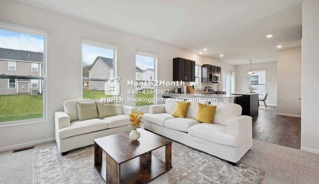 Luxury Living Residence On Silo Dr #42177