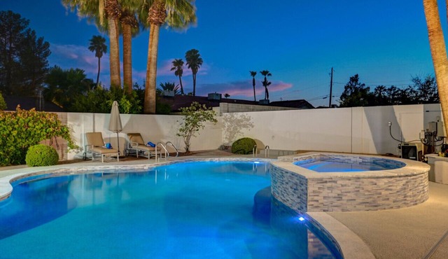 Luxury Living, Steam Sauna, Dry Sauna, Pool, Spa