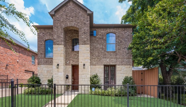Luxury Living - Uptown Dallas - Sleeps 8!
