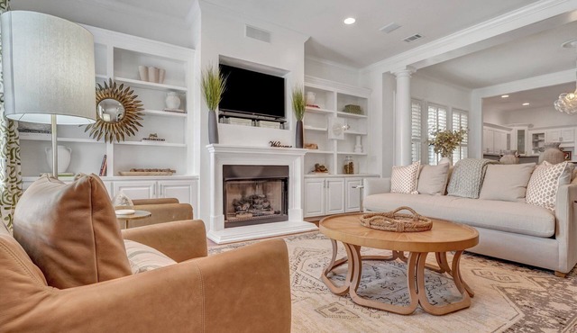 Luxury Living w/Private Pool + Parking Steps to River by Lucky Savannah