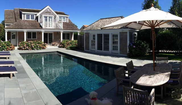 Luxury Living with Pool within Walking Distance to Center of Town