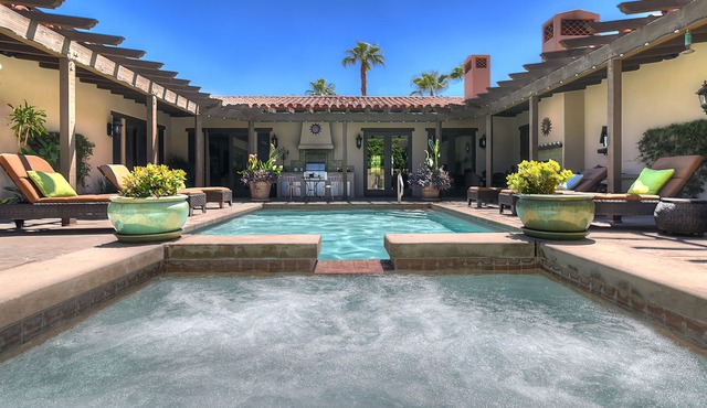 LUXURY & LOCATION! 5005 sqft Home, Game Arcade, Walk to Top Dining Bars & Hiking
