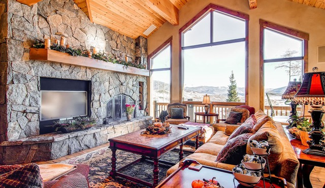 Luxury Lodge w/Hot Tub, Unimaginable Views; Room for 12 & Near Six Resorts!