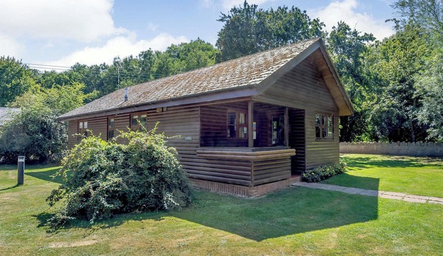 Luxury lodge with one king-size double and one twin.