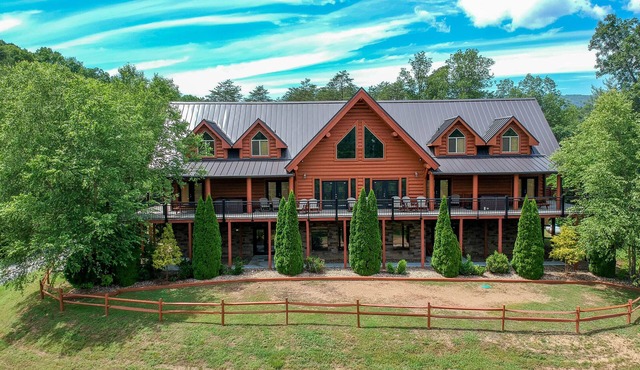 Luxury Lodge with Private Chapel & Indoor Pool – Perfect for Weddings & Retreats