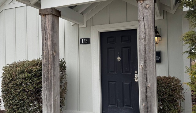 Luxury Lodging, Lakefront View, King Bed w/Private Bath, Private Patio.