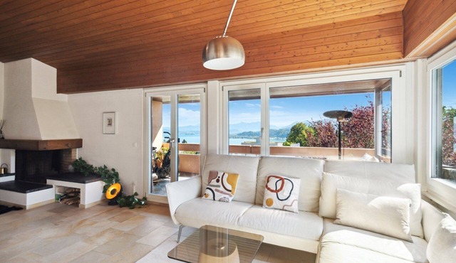 Luxury loft on Lake Zurich with garden & lake view