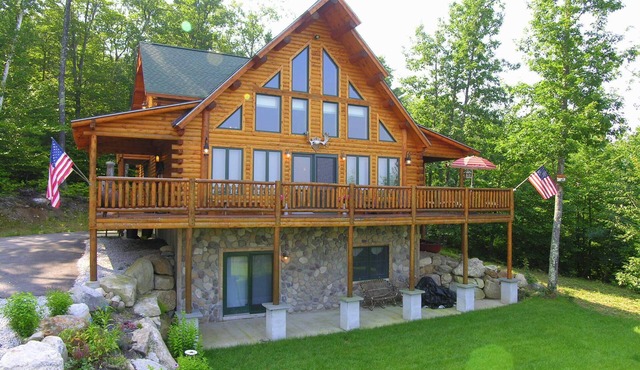 LUXURY LOG Cabin. BEST Views of Mt. Washington & Chocorua. Close To Everything!