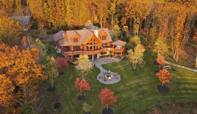 Luxury Log Cabin in Windham, NY 4 br 4 ba Sleeps 10