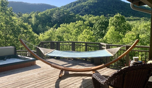 Luxury Log Cabin with Mountain View | Hot Tub | 3 BR 2 BA | Sauna | Steam Shower