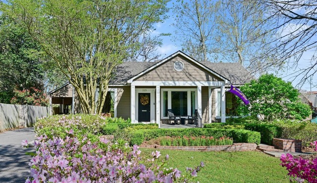 Luxury LSU Retreat - Steps to Tiger Stadium & PMAC