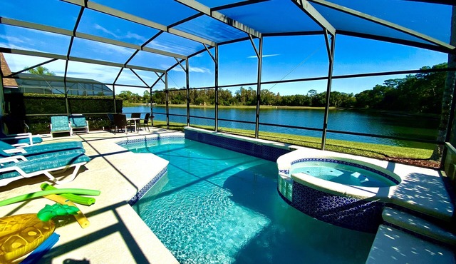 Luxury/magnificent Pool/Spa Lakefront View Free WiFi Game Room