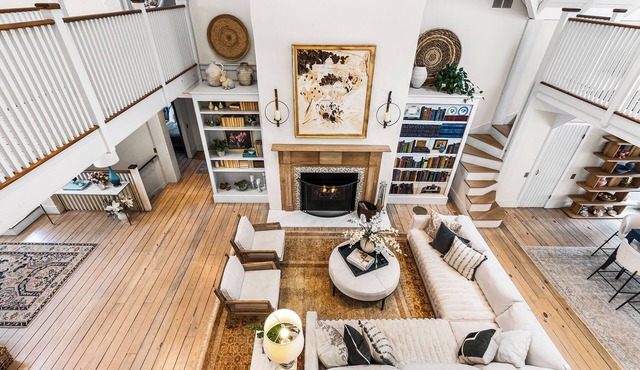 Luxury Main Line 6 Bedroom Estate; Suana, Hot Tub & More