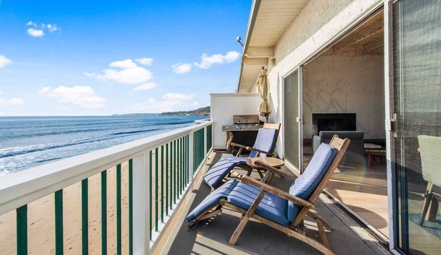 Luxury Malibu Road Oceanfront Townhouse PRIVATE BEACH