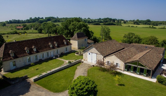 Luxury Manoir in Issigeac Sleeping 21 with Pool