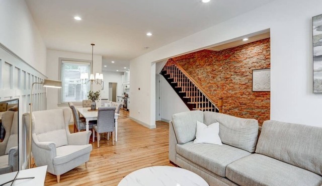 Luxury Manor on Mulberry in the heart of Downtown Lanc