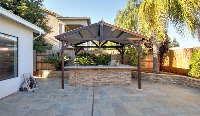 Luxury Mansion House