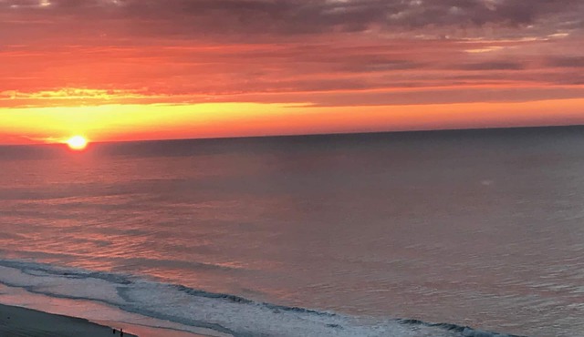 Luxury Margate 4bdrm condo in Kingston Resorts! Book now-reserve your vacation!