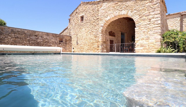 Luxury Mas 6bed + 6bath + SPA + heated pool + large garden