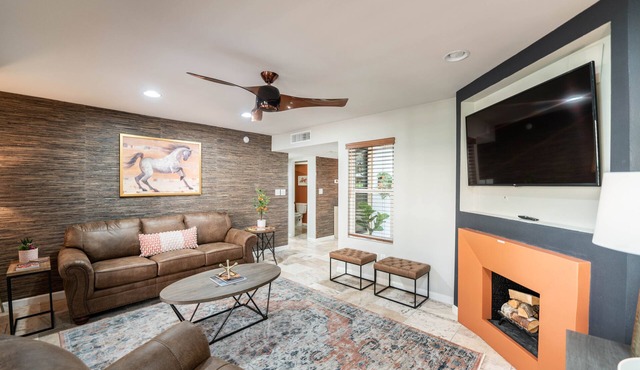 Luxury McCormick Ranch Hideaway