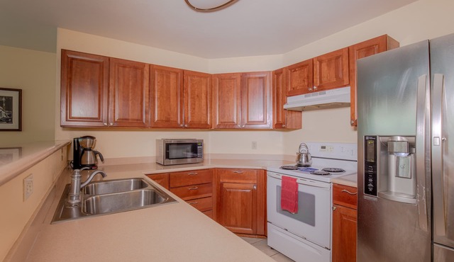 Luxury Meets Affordability in Paradise In Kihei Permit # BBKM20150003