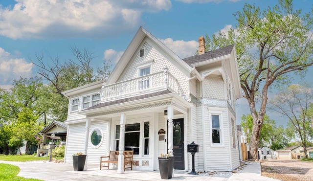 Luxury Meets History at the Iconic Barney House