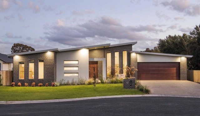 Luxury meets Modern along Cudgegong River