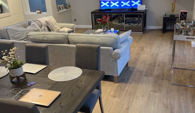 Luxury Mews House in Great Location