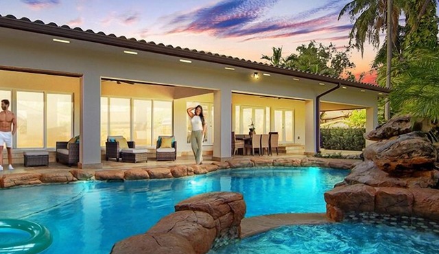 Luxury Miami 7BR Stay w/H Pool/Jacuzzi/Games & Fun
