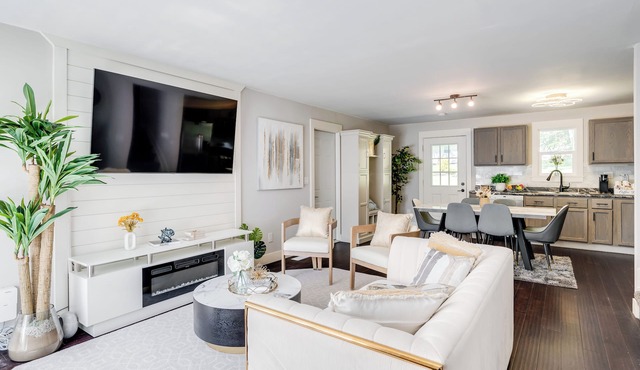 Luxury Midterm Rental for Families, Medical and Corporate Professionals Cincy