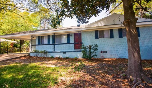 Luxury Midtown Home - Only a few blocks from FGH
