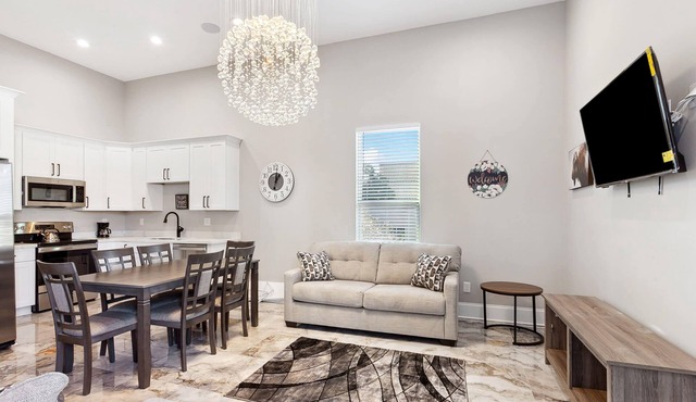 Luxury Mini Mansion: Near French Quarter