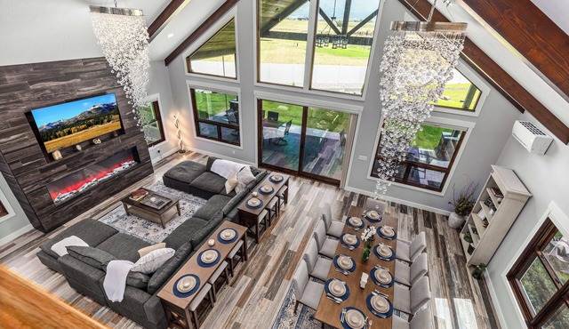 Luxury Mission Valley Retreat Mountain Views Firepit Game Room Hot Tub Sleeps 16