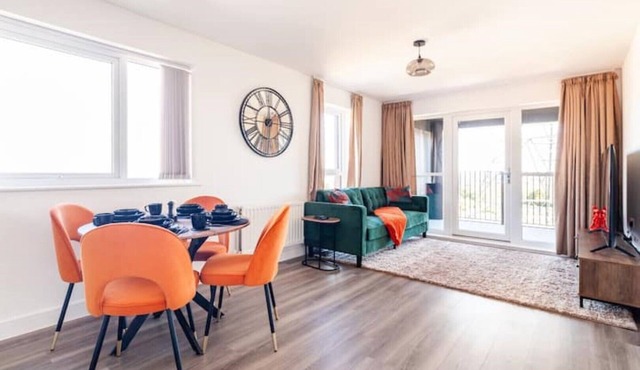 Luxury Modern 2 Bed Apartment in Ebbsfleet