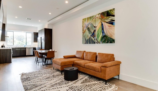 Luxury Modern 4 Bed 3 Bath Home with Rooftop Deck #5