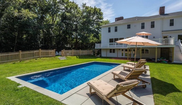 Luxury modern farmhouse w/heated pool, sports court, walk to Craigville beach!