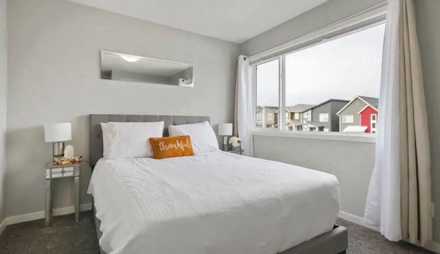 Luxury Modern Home - Livingstone